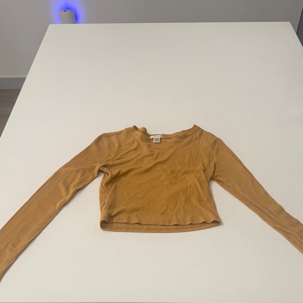 Bozzolo Mustard Ribbed Crop Top